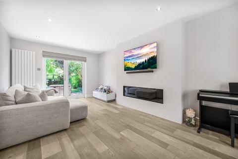 4 bedroom detached house for sale, Cedar Close, Dunmow