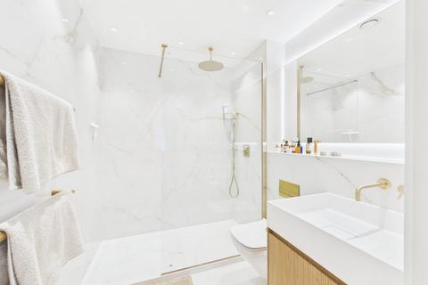 2 bedroom flat for sale, Flower Lane, Titan Court, NW7