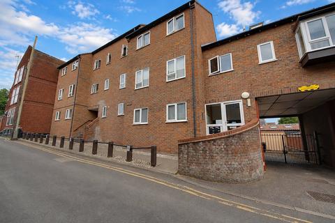 2 bedroom flat to rent, St Simons Court, Norwich