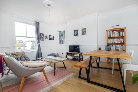 2 bedroom apartment to rent, The Avenue Surbiton KT5