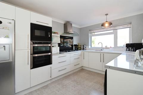 3 bedroom end of terrace house for sale, Caraway Gardens, Bristol