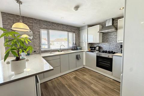 4 bedroom detached bungalow for sale, Arnold Gardens, Kinmel Bay, Conwy, LL18