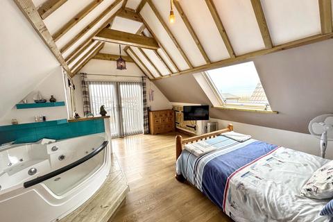 4 bedroom detached bungalow for sale, Arnold Gardens, Kinmel Bay, Conwy, LL18