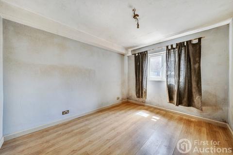 1 bedroom maisonette for sale, Hamilton Avenue, Surbiton