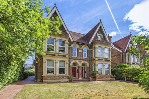 1 bedroom maisonette for sale, London Road, High Wycombe HP11