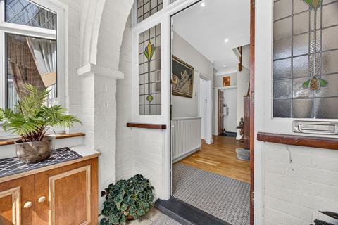 5 bedroom semi-detached house for sale, Lady Hay, Worcester Park, KT4