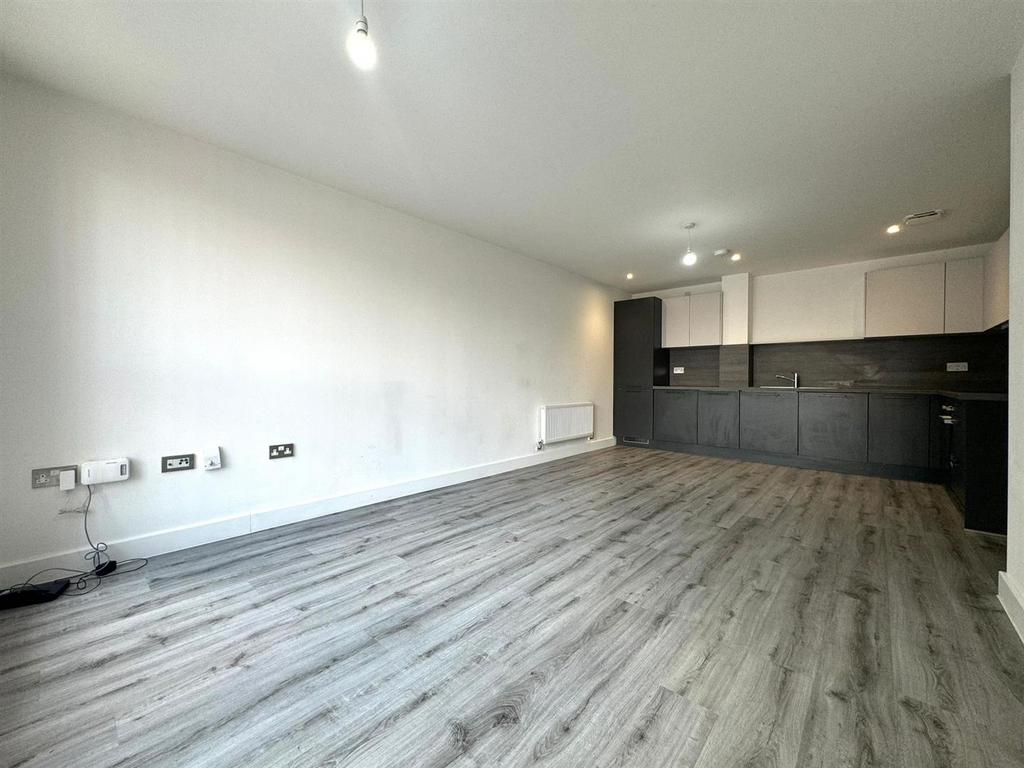 Apartment in Birmingham, Jewellery Quarter - View 4