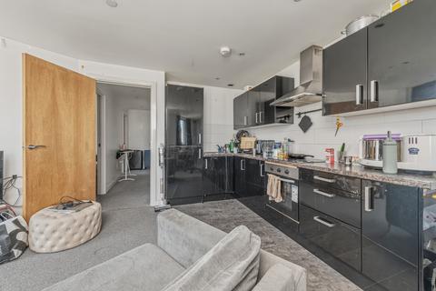 2 bedroom flat for sale, Cross Green Lane, Leeds LS9