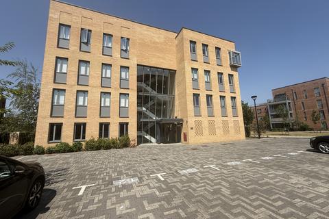 2 bedroom ground floor flat for sale, 58 Renard Way, Trumpington, Cambridge, Cambridgeshire CB2 9EW