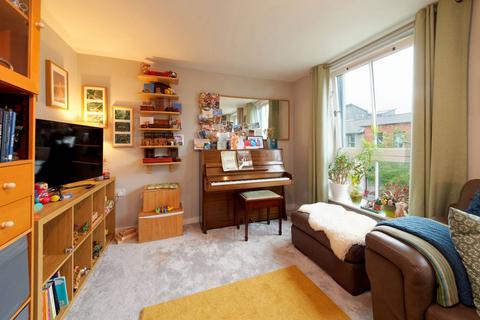 undefined, 2/1 5 Richmond Park Gardens, Oatlands, Glasgow, G5 0HG