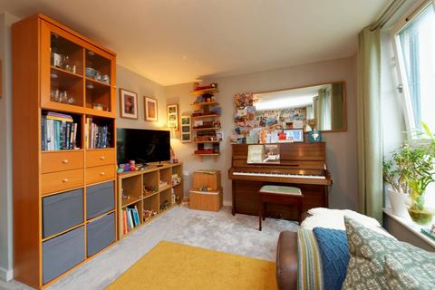 undefined, 2/1 5 Richmond Park Gardens, Oatlands, Glasgow, G5 0HG
