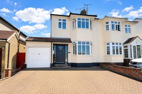 Edwards Way, Hutton, Brentwood