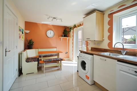 3 bedroom semi-detached house for sale, Bridgewater Road, Burton-on-Trent, Staffordshire, DE14