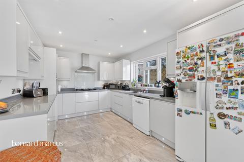 4 bedroom semi-detached house for sale, Ferriers Way, Epsom