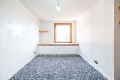 2 bedroom flat to rent, Baffin Street, Dundee DD4