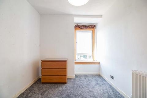 2 bedroom flat to rent, Baffin Street, Dundee DD4