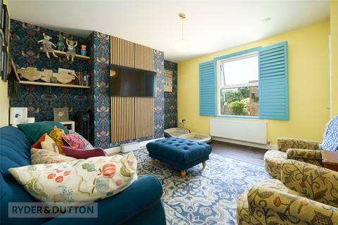 3 bedroom semi-detached house for sale, Wakefield Road, Fenay Bridge, Huddersfield, West Yorkshire, HD8
