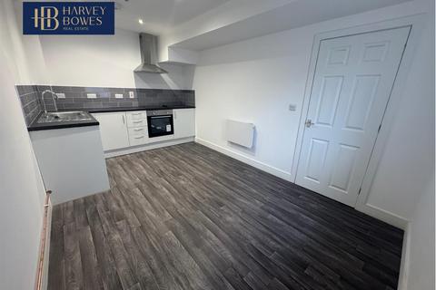 2 bedroom end of terrace house to rent, North Street, Newport NP20