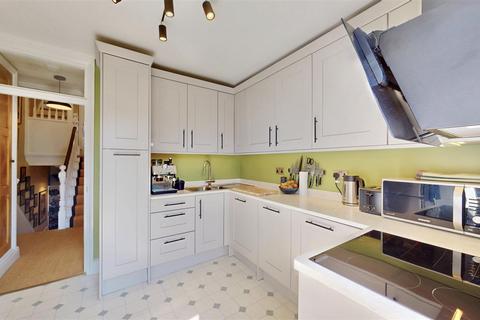 2 bedroom flat for sale, Constantine Road, Hampstead Heath, NW3