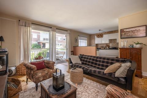 undefined, Sheen Road, Richmond, TW10