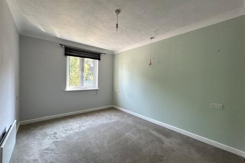 2 bedroom apartment for sale, Victoria Avenue, Chard, Somerset, TA20