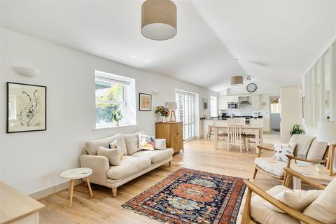 3 bedroom detached house for sale, Waterhouse Lane, Kingswood, Surrey