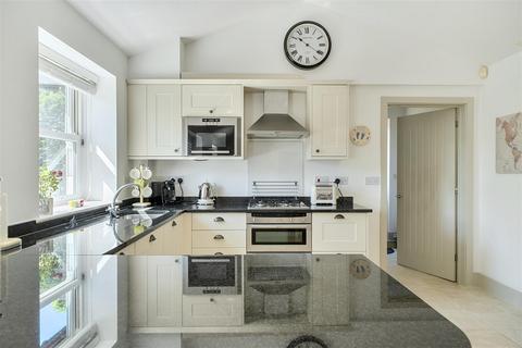 3 bedroom detached house for sale, Waterhouse Lane, Kingswood, Surrey