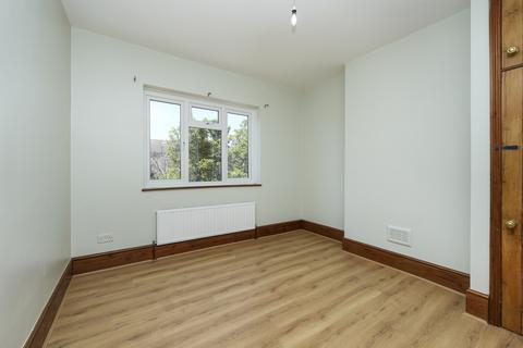 3 bedroom terraced house to rent, Minard Road London SE6