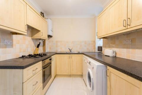 3 bedroom flat for sale, Bayswater, London W2