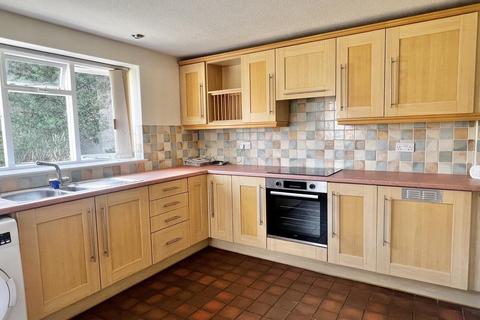 2 bedroom terraced house to rent, High Market Place, Kirkbymoorside, York