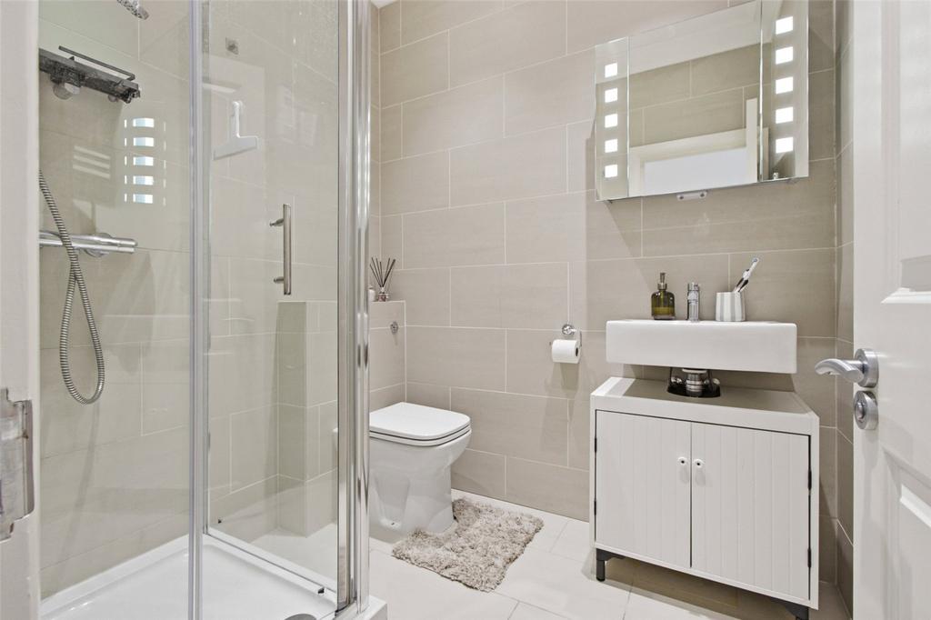 Apartment in London - View 6