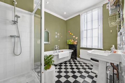 3 bedroom terraced house for sale, Studd Street, London, N1