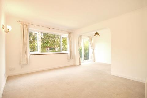 2 bedroom ground floor maisonette for sale, Trinity Close, Bromley BR2