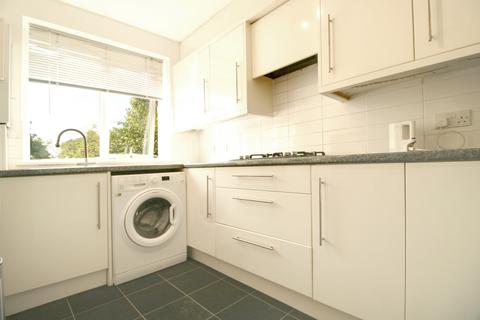 2 bedroom ground floor maisonette for sale, Trinity Close, Bromley BR2
