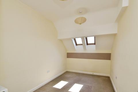 2 bedroom flat for sale, Sandbach Road South, Alsager, Stoke-on-Trent, Cheshire, ST7