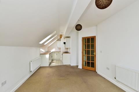 2 bedroom flat for sale, Sandbach Road South, Alsager, Stoke-on-Trent, Cheshire, ST7