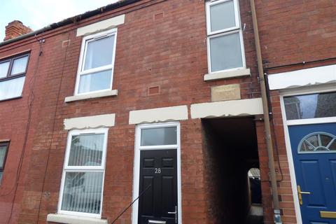 3 bedroom terraced house to rent, King Street, Ilkeston. DE7 8GJ