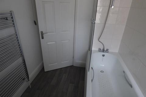 3 bedroom terraced house to rent, King Street, Ilkeston. DE7 8GJ