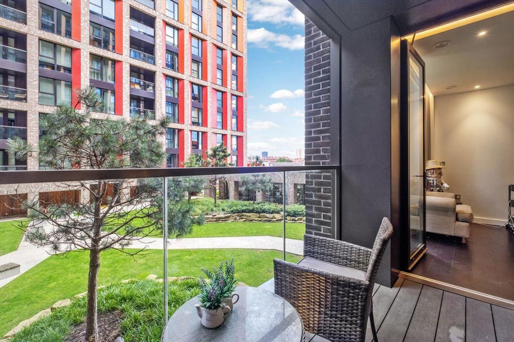 Charles Clowes Walk, London SW11 – pohled 5