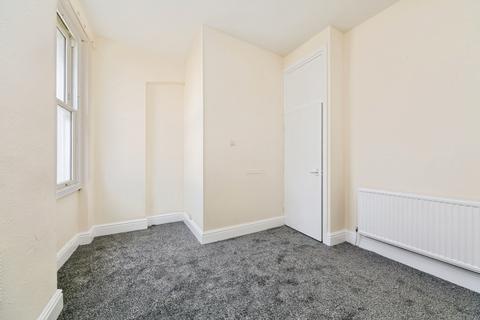 1 bedroom flat for sale, Abergele Road, Colwyn Bay, Conwy, LL29