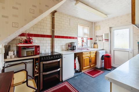 3 bedroom semi-detached house for sale, Greno View, Barnsley, S75