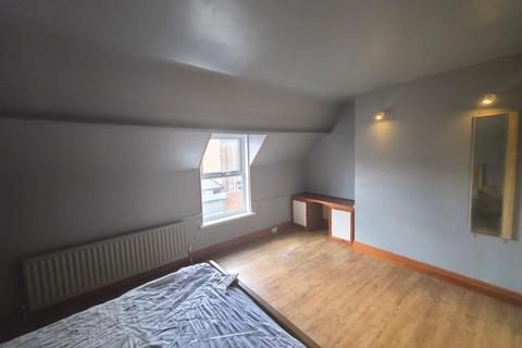3 bedroom terraced bungalow to rent, Pensher Street, Sunderland, SR4