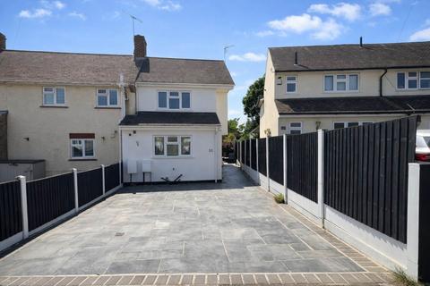 Danes Way, Brentwood CM15