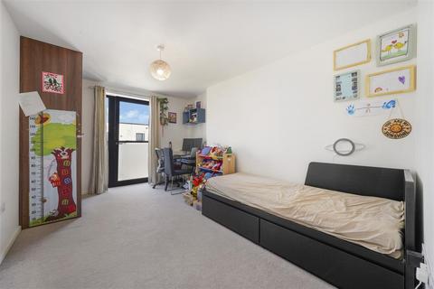 2 bedroom flat to rent, Williams Way, Wembley