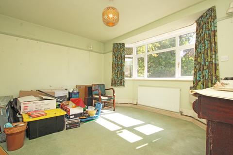3 bedroom detached house for sale, Chase Hill, Geddington, Kettering, Northamptonshire, NN14