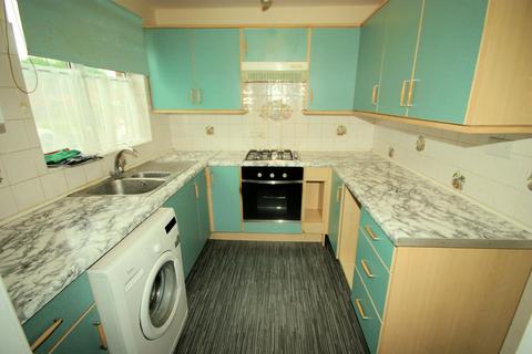 3 bedroom semi-detached house to rent, Icknield Catchment