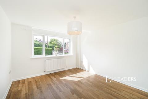 3 bedroom semi-detached house to rent, Windmill Avenue, Kilburn, DE56