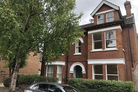 1 bedroom flat to rent, Waterloo Road, Bedford