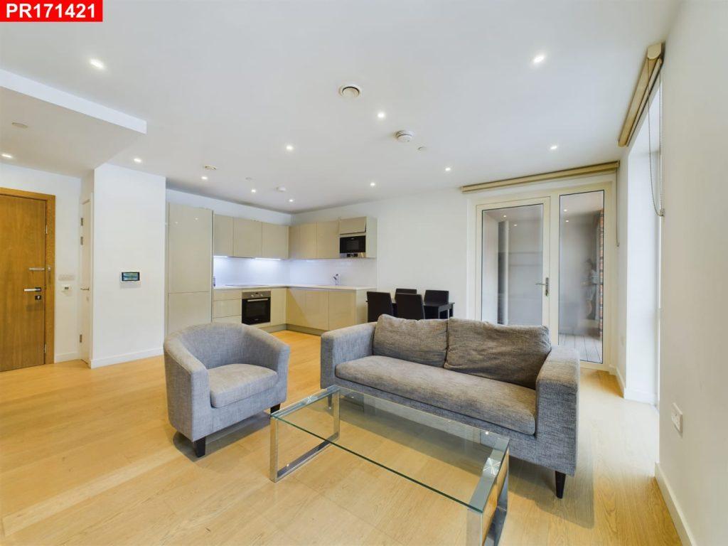 Elephant and Castle – 1 Bedroom Flat – pohled 2