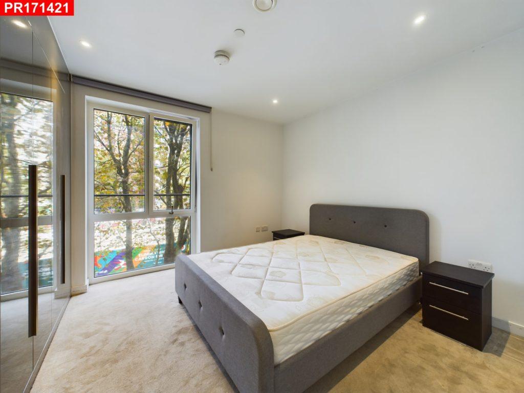 Elephant and Castle – 1 Bedroom Flat – pohled 6